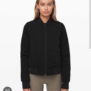 Lululemon Non-Stop Bomber *Reversible size 8 like new Black